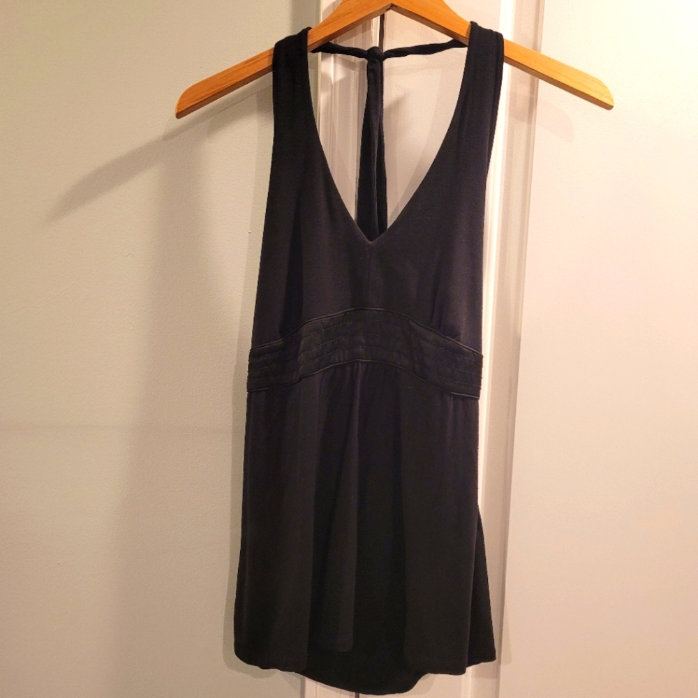 Ann Taylor LOFT size M halter top black